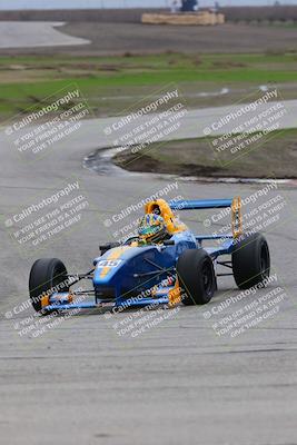 media/Jan-15-2023-CalClub SCCA (Sun) [[40bbac7715]]/Group 2/Race (Off Ramp)/